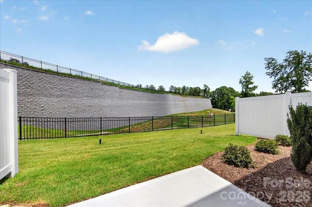 604 Webster Lane, Cramerton, NC 28032
