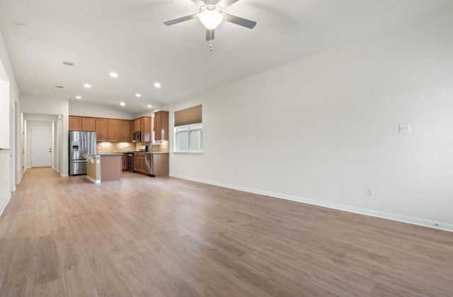 141 Hunts Link RD, Dripping Springs, TX 78620