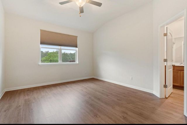 141 Hunts Link RD, Dripping Springs, TX 78620