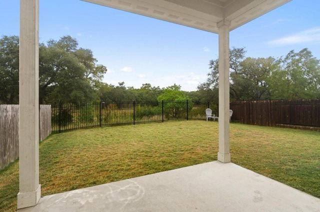 141 Hunts Link RD, Dripping Springs, TX 78620