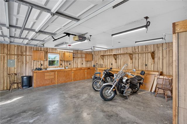 103 Dorsey Lane, Walhalla, SC 29691