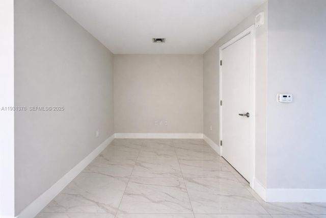 16385 Biscayne Boulevard 1102, North Miami Beach, FL 33160