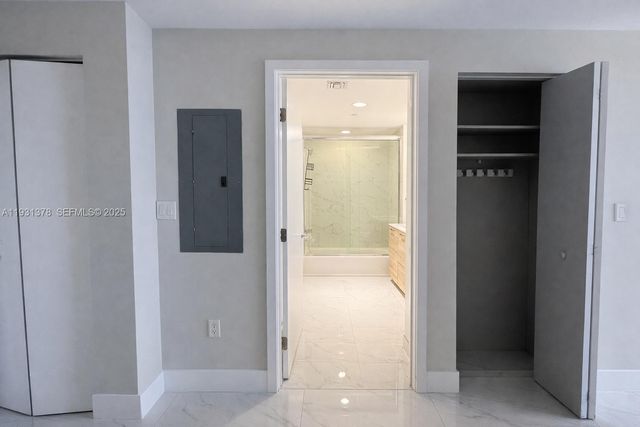 16385 Biscayne Boulevard 1102, North Miami Beach, FL 33160