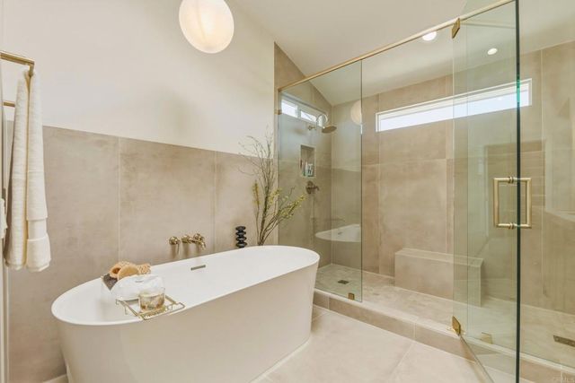 2140 Janis Way, Carlsbad, CA 92008