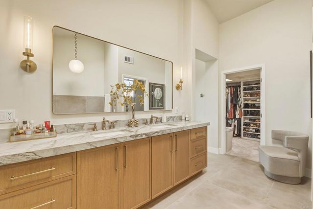 2140 Janis Way, Carlsbad, CA 92008
