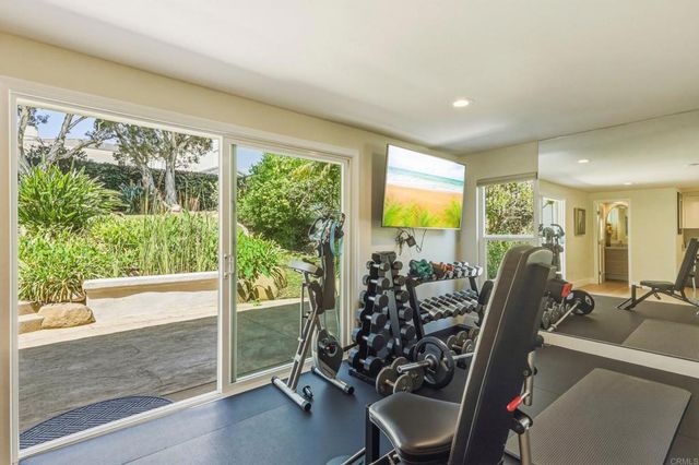 2140 Janis Way, Carlsbad, CA 92008