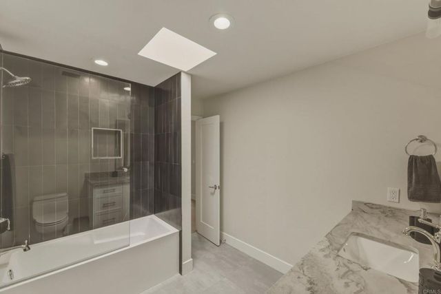 2140 Janis Way, Carlsbad, CA 92008