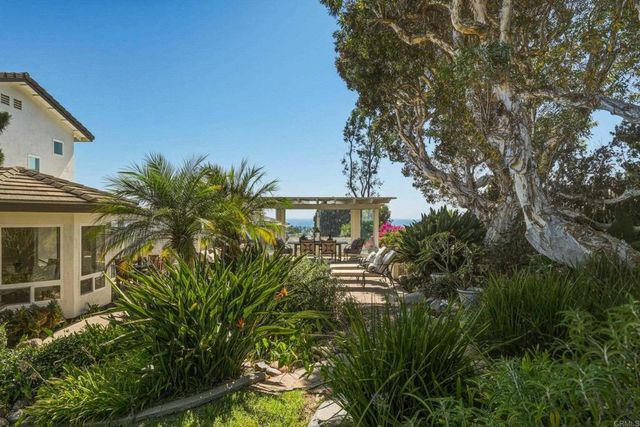 2140 Janis Way, Carlsbad, CA 92008