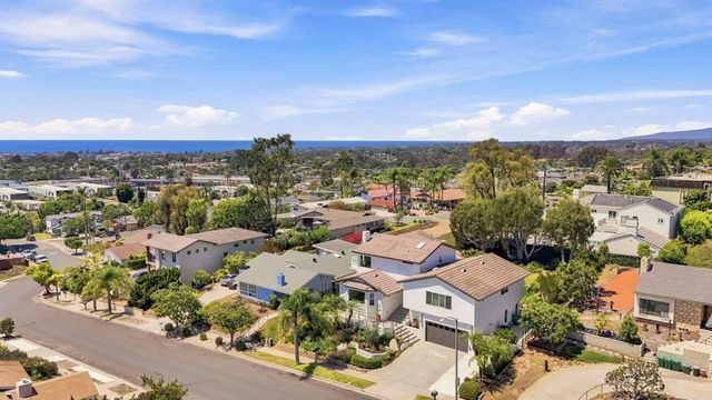 2140 Janis Way, Carlsbad, CA 92008