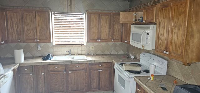2509 E Ridgecrest, Caddo Mills, TX 75135