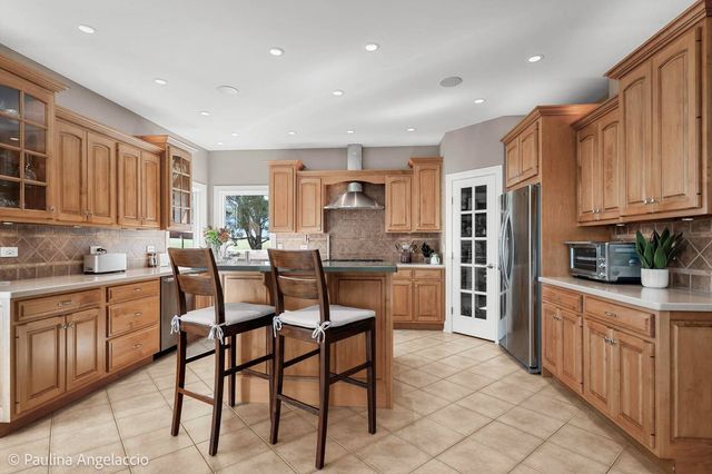 2307 Red Oak Lane, Johnsburg, IL 60051