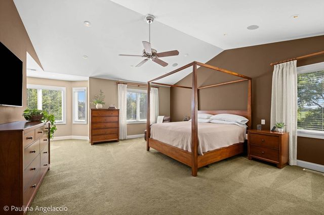 2307 Red Oak Lane, Johnsburg, IL 60051