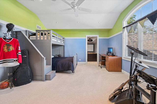 2307 Red Oak Lane, Johnsburg, IL 60051