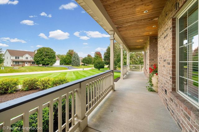 2307 Red Oak Lane, Johnsburg, IL 60051