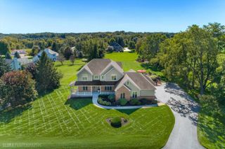 2307 Red Oak Lane, Johnsburg, IL 60051
