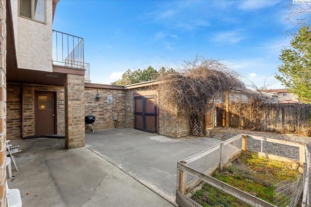 1954 Orchard Way, Richland, WA 99352