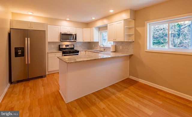 7218 VALLEY AVE, Philadelphia, PA 19128