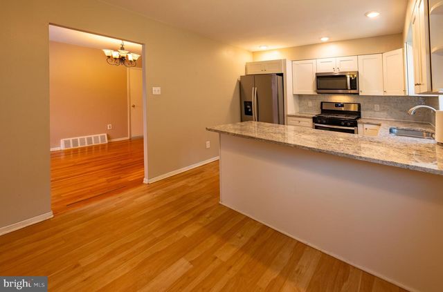 7218 VALLEY AVE, Philadelphia, PA 19128