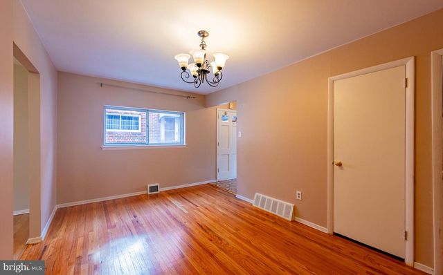 7218 VALLEY AVE, Philadelphia, PA 19128