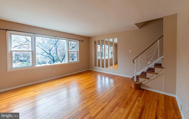 7218 VALLEY AVE, Philadelphia, PA 19128