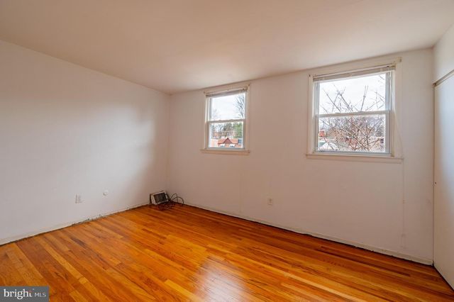 7218 VALLEY AVE, Philadelphia, PA 19128