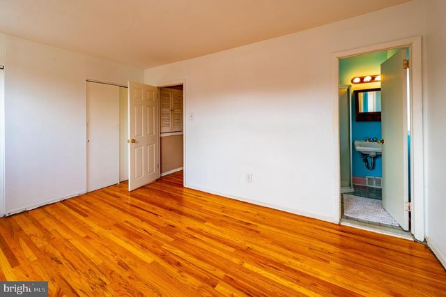 7218 VALLEY AVE, Philadelphia, PA 19128