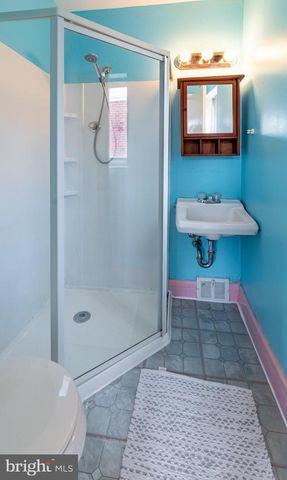 7218 VALLEY AVE, Philadelphia, PA 19128