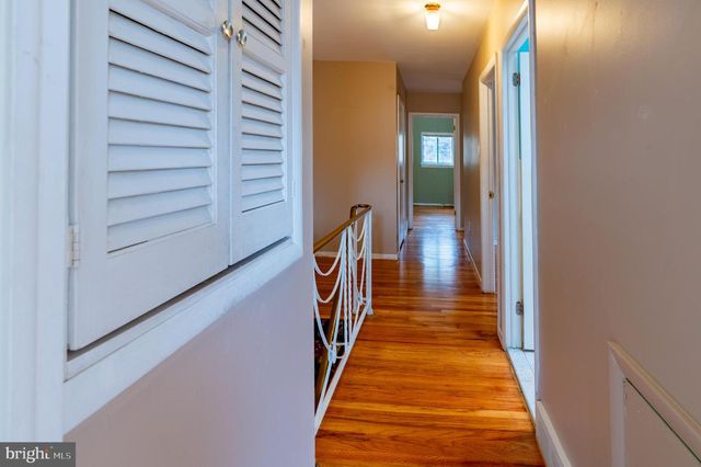 7218 VALLEY AVE, Philadelphia, PA 19128