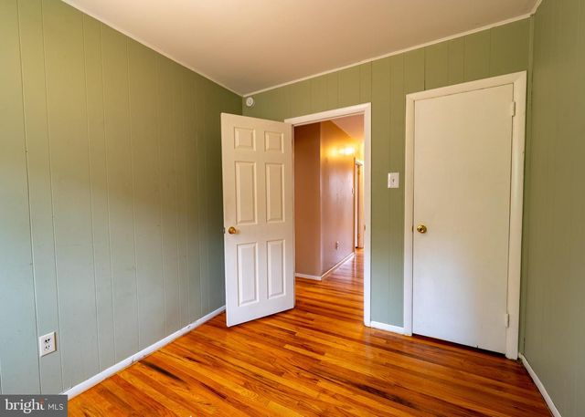 7218 VALLEY AVE, Philadelphia, PA 19128