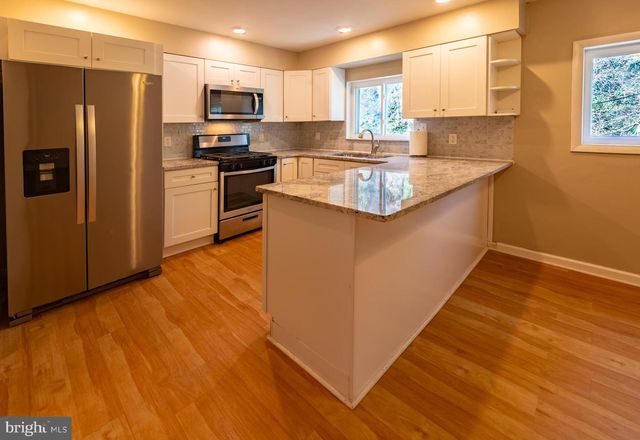 7218 VALLEY AVE, Philadelphia, PA 19128