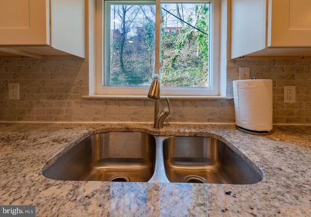 7218 VALLEY AVE, Philadelphia, PA 19128