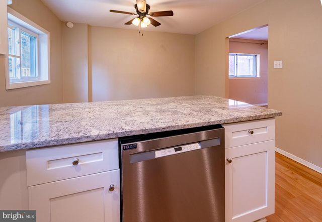 7218 VALLEY AVE, Philadelphia, PA 19128