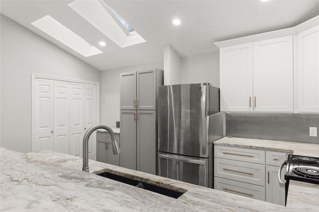 3338 Beech Point Drive, Houston, TX 77345