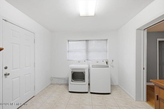 1425 OAK HAVEN Road, Jacksonville, FL 32207
