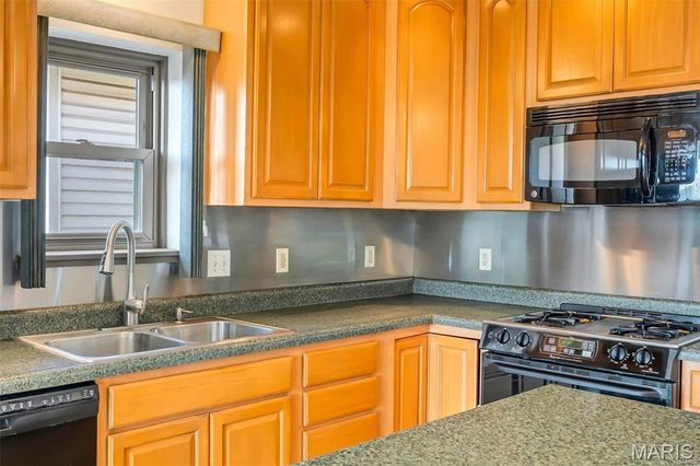 6304 Bradley Avenue, St Louis, MO 63139