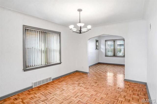 6304 Bradley Avenue, St Louis, MO 63139