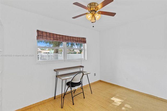 12961 SW 50th Ln, Miami, FL 33175