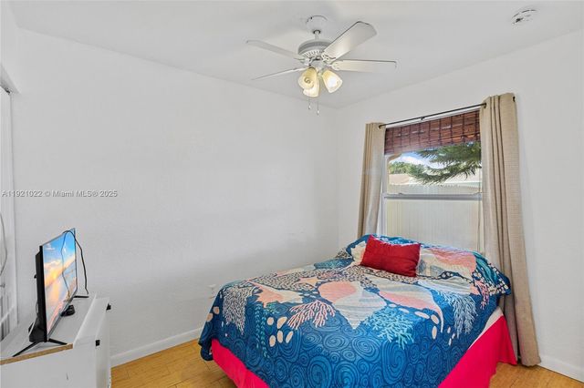 12961 SW 50th Ln, Miami, FL 33175