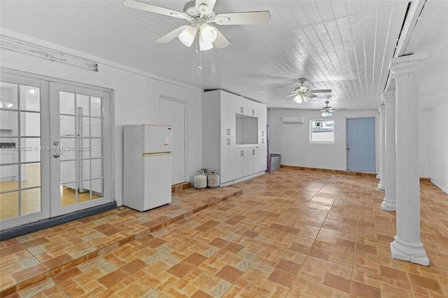 12961 SW 50th Ln, Miami, FL 33175