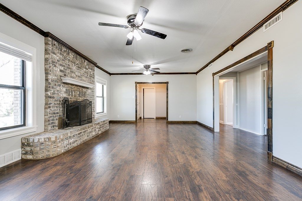 Image 9 of property listing at 5438 S Loop 306, San Angelo, TX 76905