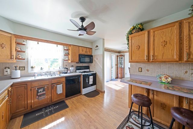 85 Edinboro Rd 2, Quincy, MA 02169