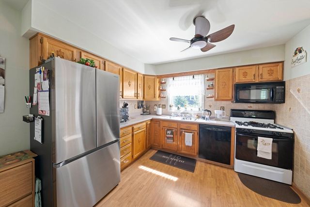 85 Edinboro Rd 2, Quincy, MA 02169