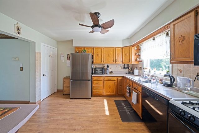 85 Edinboro Rd 2, Quincy, MA 02169