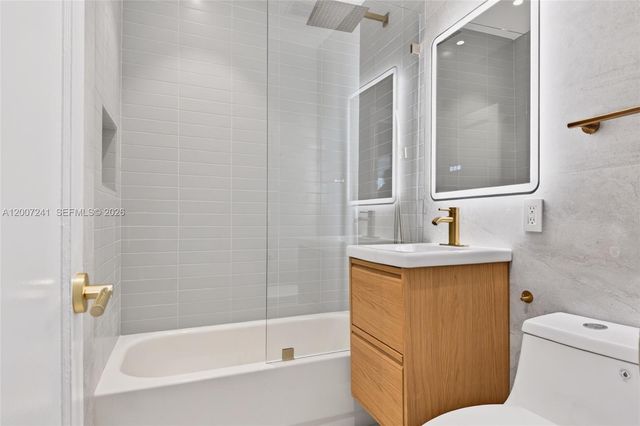 1250 NE 133rd St, North Miami, FL 33161