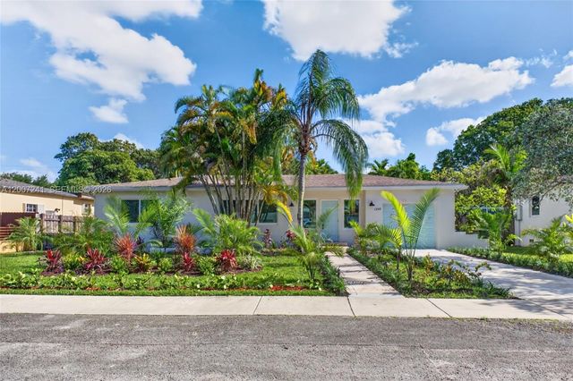 1250 NE 133rd St, North Miami, FL 33161