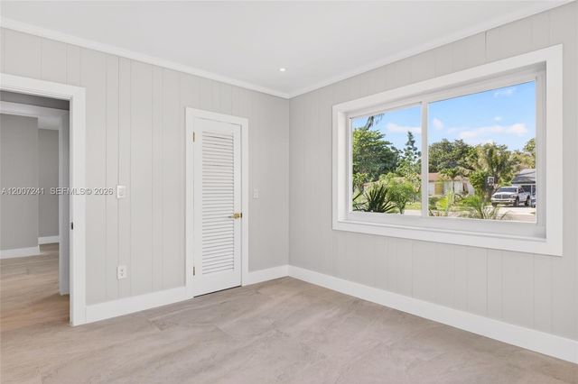 1250 NE 133rd St, North Miami, FL 33161