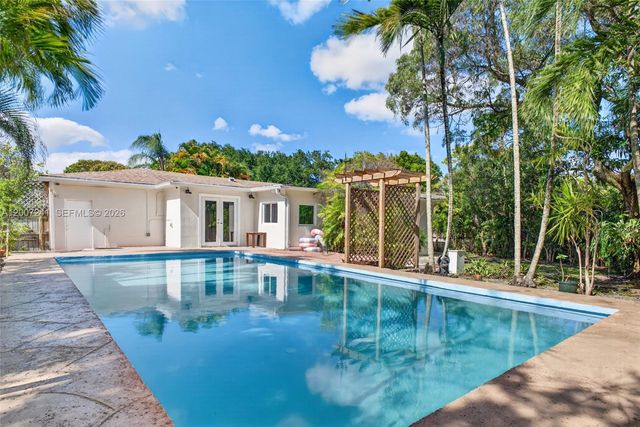 1250 NE 133rd St, North Miami, FL 33161