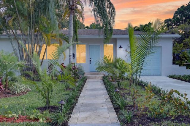 1250 NE 133rd St, North Miami, FL 33161