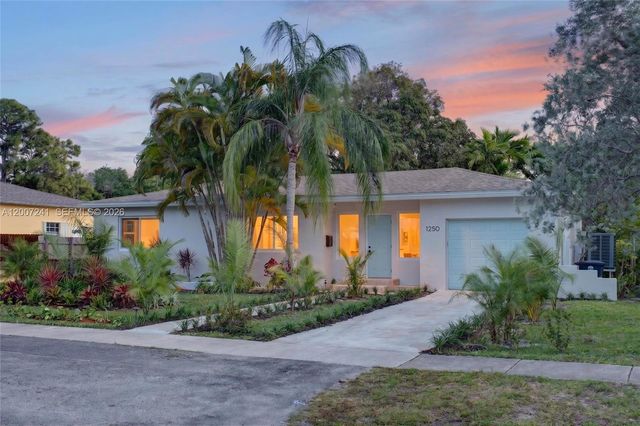 1250 NE 133rd St, North Miami, FL 33161