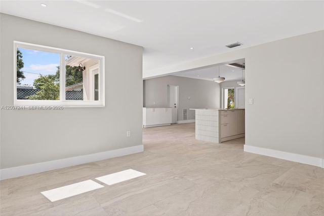 1250 NE 133rd St, North Miami, FL 33161